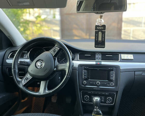 Чорний Шкода Суперб, об'ємом двигуна 1.97 л та пробігом 250 тис. км за 12200 $, фото 17 на Automoto.ua