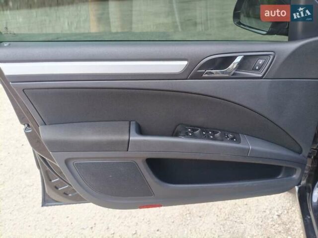 Черный Шкода Суперб, объемом двигателя 1.8 л и пробегом 227 тыс. км за 9999 $, фото 20 на Automoto.ua