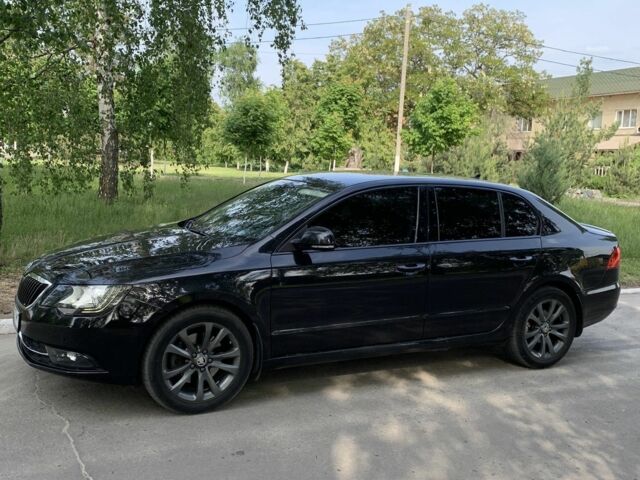 Черный Шкода Суперб, объемом двигателя 1.8 л и пробегом 240 тыс. км за 11000 $, фото 3 на Automoto.ua