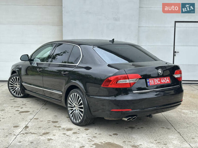 Черный Шкода Суперб, объемом двигателя 2 л и пробегом 300 тыс. км за 13100 $, фото 3 на Automoto.ua