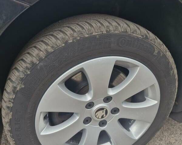 Чорний Шкода Суперб, об'ємом двигуна 1.97 л та пробігом 259 тис. км за 12700 $, фото 18 на Automoto.ua