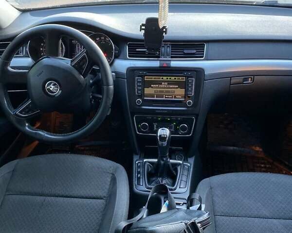 Черный Шкода Суперб, объемом двигателя 1.6 л и пробегом 285 тыс. км за 9200 $, фото 12 на Automoto.ua