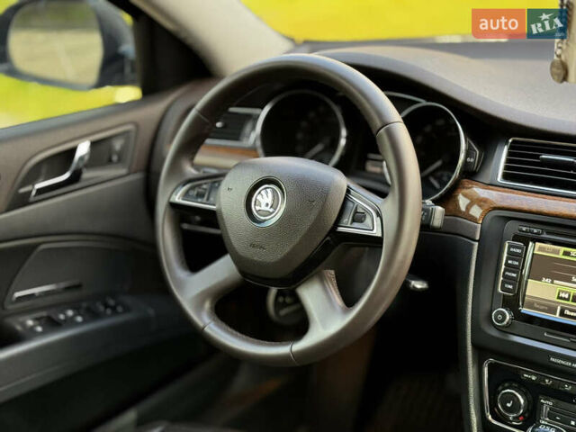 Черный Шкода Суперб, объемом двигателя 2 л и пробегом 184 тыс. км за 14300 $, фото 31 на Automoto.ua