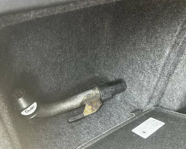 Черный Шкода Суперб, объемом двигателя 1.97 л и пробегом 299 тыс. км за 11300 $, фото 19 на Automoto.ua