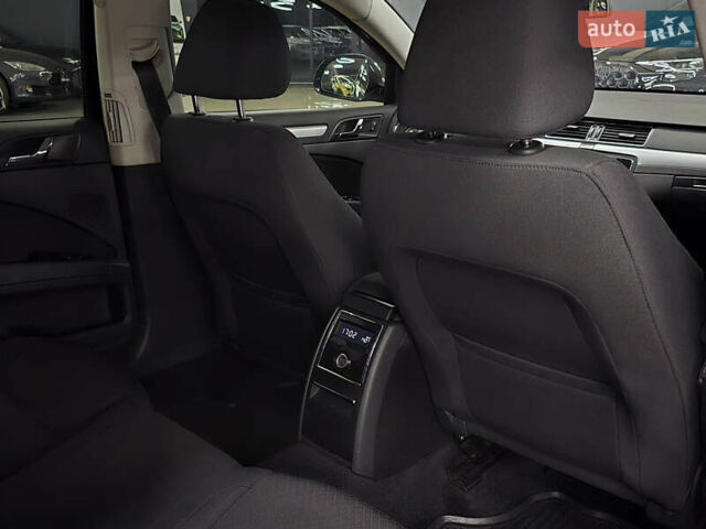 Черный Шкода Суперб, объемом двигателя 1.8 л и пробегом 253 тыс. км за 10799 $, фото 14 на Automoto.ua