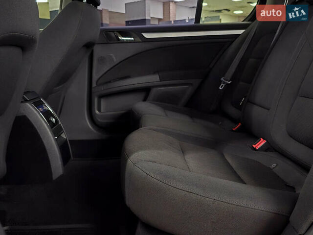 Черный Шкода Суперб, объемом двигателя 1.8 л и пробегом 253 тыс. км за 10799 $, фото 11 на Automoto.ua