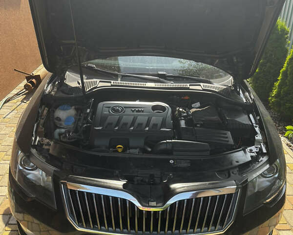 Черный Шкода Суперб, объемом двигателя 1.97 л и пробегом 299 тыс. км за 11300 $, фото 4 на Automoto.ua