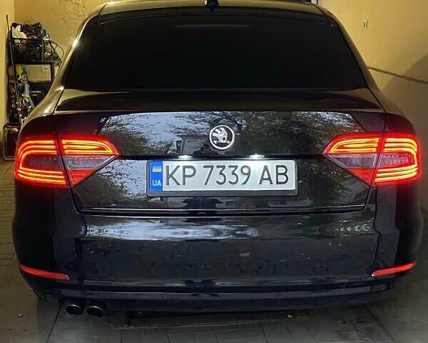 Черный Шкода Суперб, объемом двигателя 1.97 л и пробегом 320 тыс. км за 12500 $, фото 5 на Automoto.ua