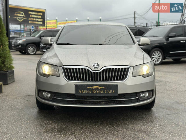 Черный Шкода Суперб, объемом двигателя 1.8 л и пробегом 227 тыс. км за 9200 $, фото 6 на Automoto.ua