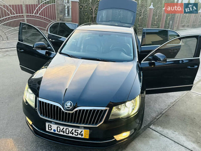 Черный Шкода Суперб, объемом двигателя 2 л и пробегом 326 тыс. км за 12700 $, фото 12 на Automoto.ua
