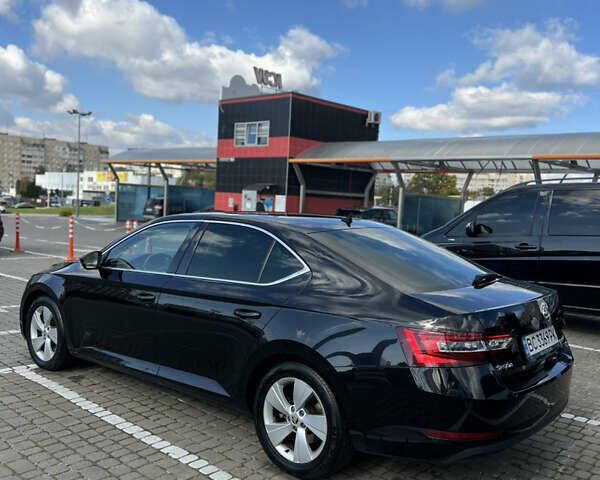 Черный Шкода Суперб, объемом двигателя 1.97 л и пробегом 292 тыс. км за 15200 $, фото 4 на Automoto.ua