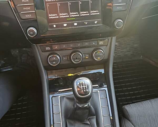 Черный Шкода Суперб, объемом двигателя 1.97 л и пробегом 184 тыс. км за 17500 $, фото 2 на Automoto.ua