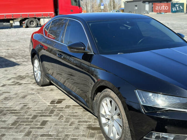 Черный Шкода Суперб, объемом двигателя 2 л и пробегом 184 тыс. км за 17500 $, фото 5 на Automoto.ua