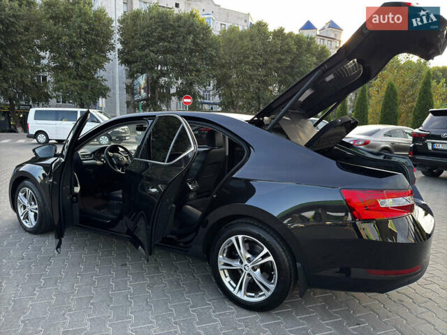 Черный Шкода Суперб, объемом двигателя 2 л и пробегом 260 тыс. км за 16500 $, фото 17 на Automoto.ua