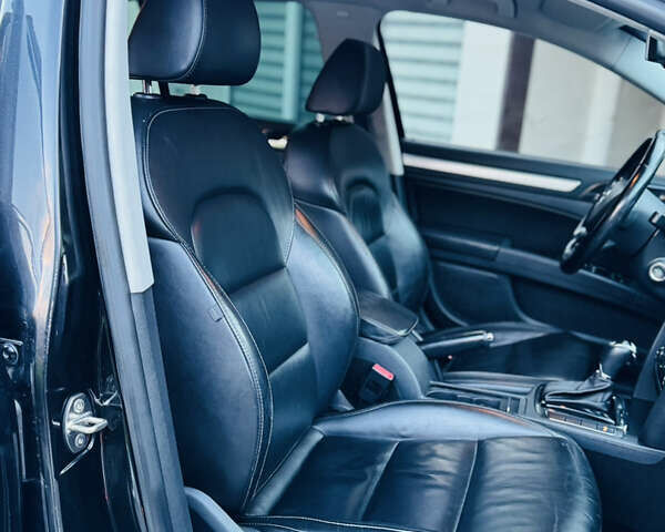 Черный Шкода Суперб, объемом двигателя 2 л и пробегом 326 тыс. км за 12700 $, фото 3 на Automoto.ua