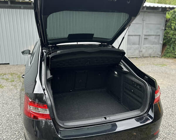 Черный Шкода Суперб, объемом двигателя 1.97 л и пробегом 228 тыс. км за 16000 $, фото 6 на Automoto.ua