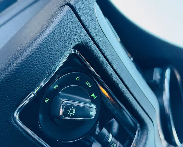 Черный Шкода Суперб, объемом двигателя 2 л и пробегом 326 тыс. км за 12700 $, фото 37 на Automoto.ua