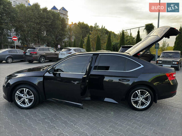 Черный Шкода Суперб, объемом двигателя 2 л и пробегом 260 тыс. км за 16500 $, фото 16 на Automoto.ua