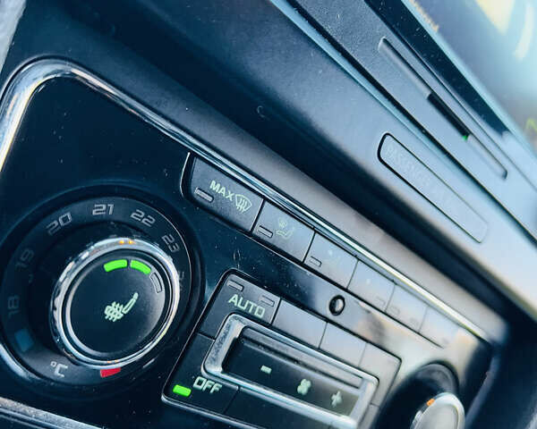 Черный Шкода Суперб, объемом двигателя 2 л и пробегом 326 тыс. км за 12700 $, фото 40 на Automoto.ua