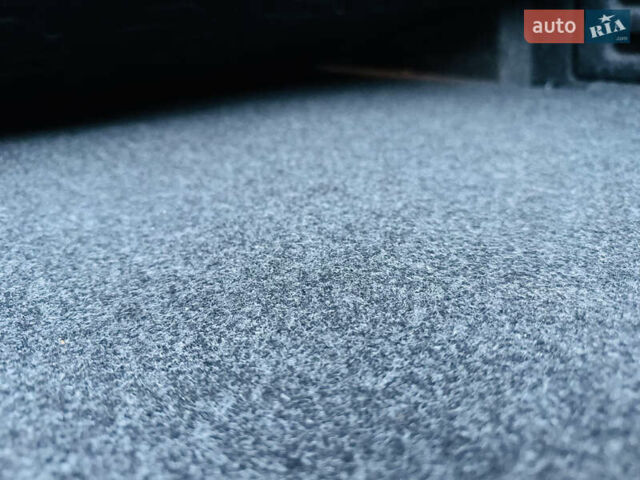 Черный Шкода Суперб, объемом двигателя 2 л и пробегом 326 тыс. км за 12700 $, фото 31 на Automoto.ua