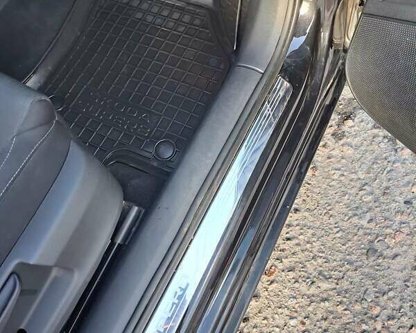 Черный Шкода Суперб, объемом двигателя 1.97 л и пробегом 184 тыс. км за 17500 $, фото 13 на Automoto.ua