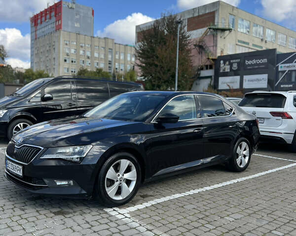 Черный Шкода Суперб, объемом двигателя 1.97 л и пробегом 292 тыс. км за 15200 $, фото 1 на Automoto.ua