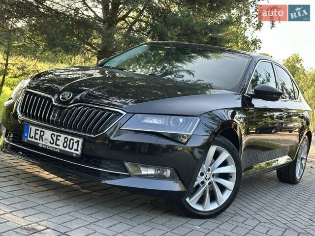 Черный Шкода Суперб, объемом двигателя 2 л и пробегом 242 тыс. км за 17999 $, фото 84 на Automoto.ua