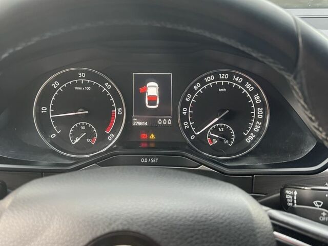 Шкода Суперб 2016 у Львові на Automoto.ua Чорний Шкода Суперб, об'ємом двигуна 2 л та пробігом 280 тис. км за 17500 $, фото 2 на Automoto.ua