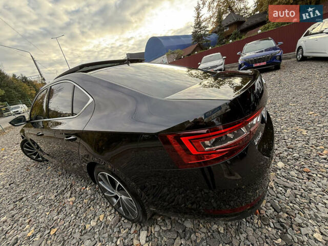 Чорний Шкода Суперб, об'ємом двигуна 2 л та пробігом 208 тис. км за 18399 $, фото 15 на Automoto.ua