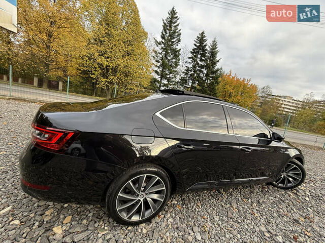 Чорний Шкода Суперб, об'ємом двигуна 2 л та пробігом 208 тис. км за 18399 $, фото 12 на Automoto.ua