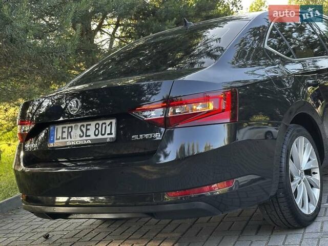 Черный Шкода Суперб, объемом двигателя 2 л и пробегом 242 тыс. км за 18400 $, фото 94 на Automoto.ua