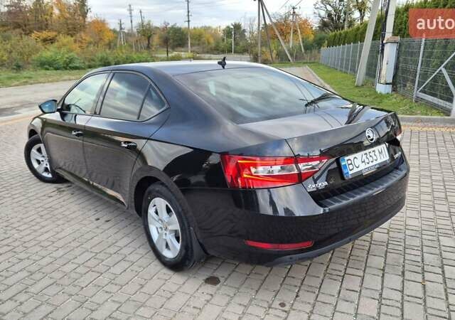 Черный Шкода Суперб, объемом двигателя 1.6 л и пробегом 200 тыс. км за 15999 $, фото 29 на Automoto.ua