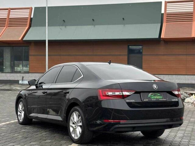 Чорний Шкода Суперб, об'ємом двигуна 2 л та пробігом 258 тис. км за 15950 $, фото 3 на Automoto.ua
