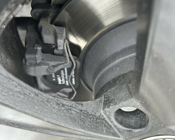 Чорний Шкода Суперб, об'ємом двигуна 1.6 л та пробігом 202 тис. км за 14300 $, фото 12 на Automoto.ua