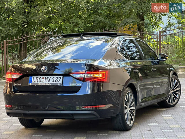Чорний Шкода Суперб, об'ємом двигуна 2 л та пробігом 237 тис. км за 17299 $, фото 56 на Automoto.ua