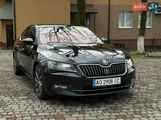Черный Шкода Суперб, объемом двигателя 2 л и пробегом 284 тыс. км за 17500 $, фото 2 на Automoto.ua