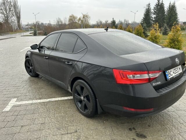 Черный Шкода Суперб, объемом двигателя 1.6 л и пробегом 202 тыс. км за 15200 $, фото 4 на Automoto.ua