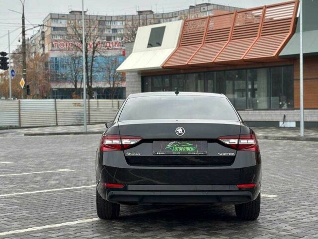 Чорний Шкода Суперб, об'ємом двигуна 2 л та пробігом 258 тис. км за 15950 $, фото 2 на Automoto.ua