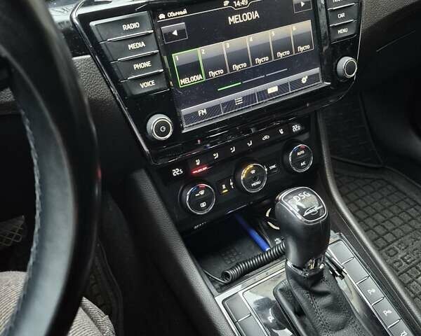 Черный Шкода Суперб, объемом двигателя 1.97 л и пробегом 210 тыс. км за 19000 $, фото 3 на Automoto.ua
