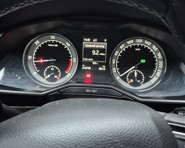 Черный Шкода Суперб, объемом двигателя 1.97 л и пробегом 210 тыс. км за 19000 $, фото 4 на Automoto.ua