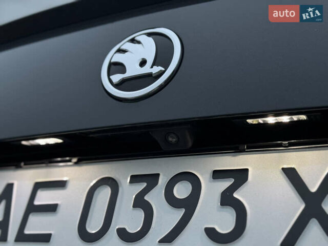 Черный Шкода Суперб, объемом двигателя 1.8 л и пробегом 145 тыс. км за 19500 $, фото 13 на Automoto.ua