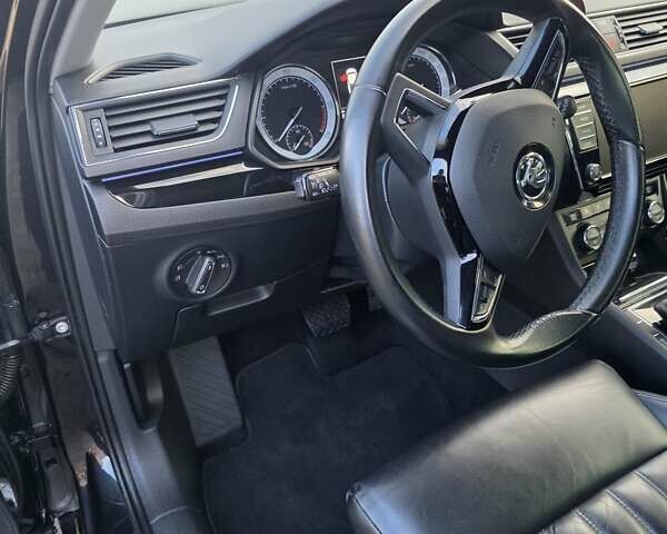 Черный Шкода Суперб, объемом двигателя 1.97 л и пробегом 245 тыс. км за 20000 $, фото 25 на Automoto.ua