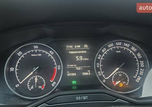 Черный Шкода Суперб, объемом двигателя 1.6 л и пробегом 200 тыс. км за 15999 $, фото 33 на Automoto.ua