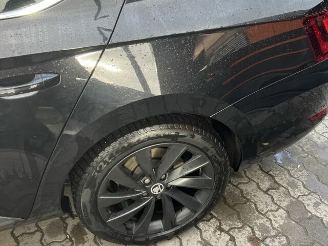 Шкода Суперб 2016 у Львові на Automoto.ua Чорний Шкода Суперб, об'ємом двигуна 2 л та пробігом 280 тис. км за 17500 $, фото 5 на Automoto.ua