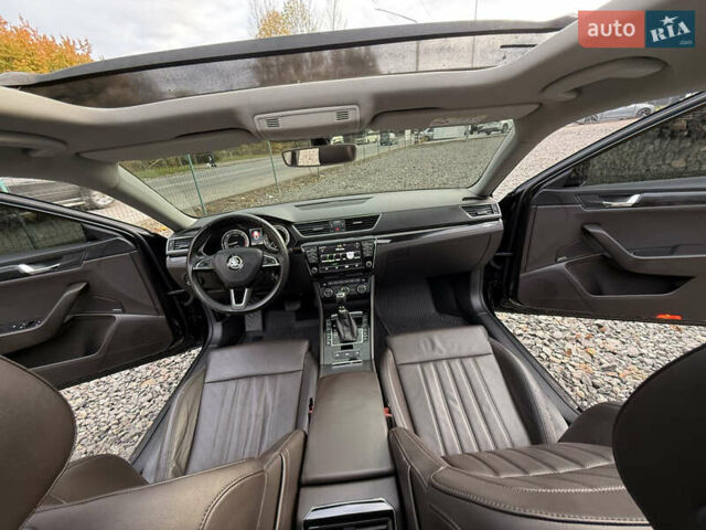 Чорний Шкода Суперб, об'ємом двигуна 2 л та пробігом 208 тис. км за 18399 $, фото 45 на Automoto.ua