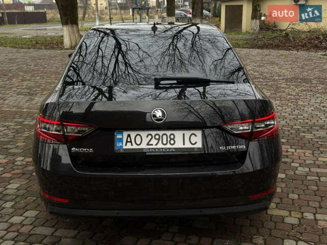 Черный Шкода Суперб, объемом двигателя 2 л и пробегом 284 тыс. км за 17500 $, фото 16 на Automoto.ua