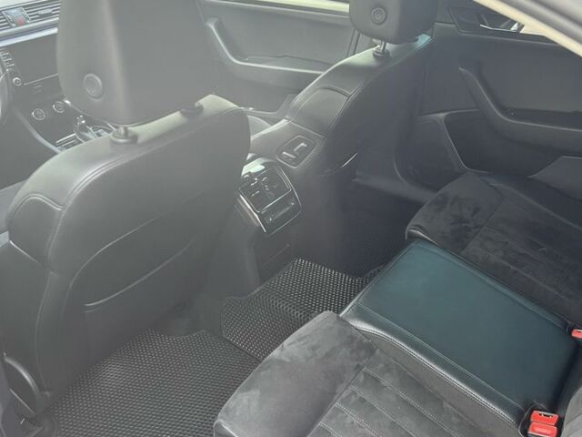 Шкода Суперб 2016 у Львові на Automoto.ua Чорний Шкода Суперб, об'ємом двигуна 2 л та пробігом 280 тис. км за 17500 $, фото 7 на Automoto.ua