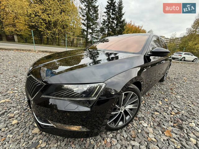 Чорний Шкода Суперб, об'ємом двигуна 2 л та пробігом 208 тис. км за 18399 $, фото 2 на Automoto.ua