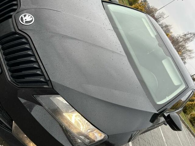 Черный Шкода Суперб, объемом двигателя 1.6 л и пробегом 202 тыс. км за 15200 $, фото 2 на Automoto.ua