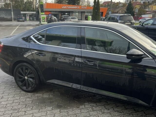 Шкода Суперб 2016 у Львові на Automoto.ua Чорний Шкода Суперб, об'ємом двигуна 2 л та пробігом 280 тис. км за 17500 $, фото 12 на Automoto.ua